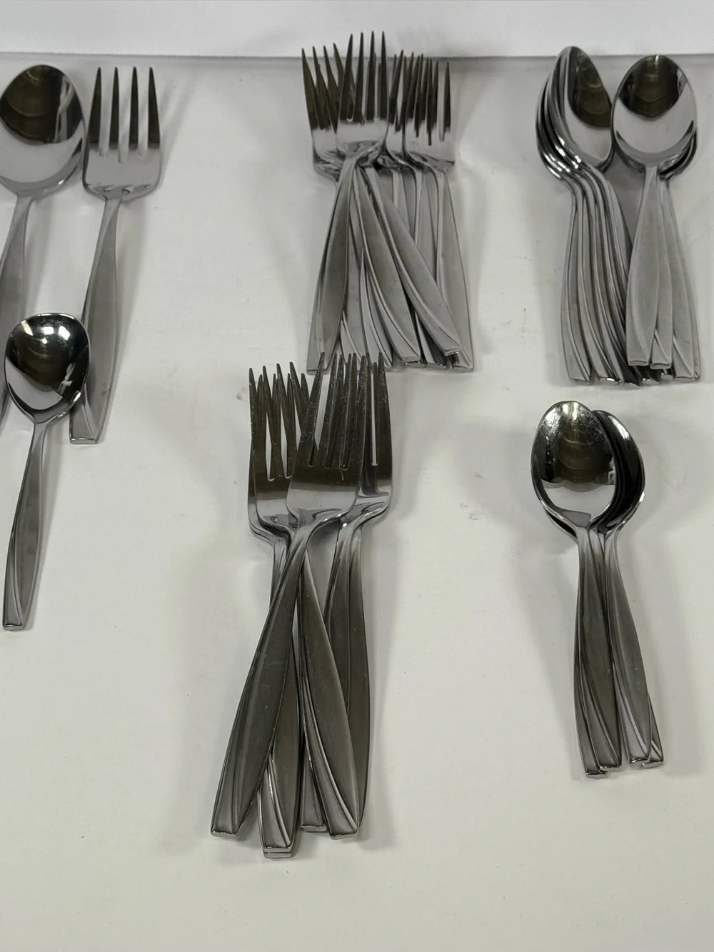 Oneida Camlynn Cleo Stainless Flatware 42 Pcs Lot Frosted/Mirror Finish Serving